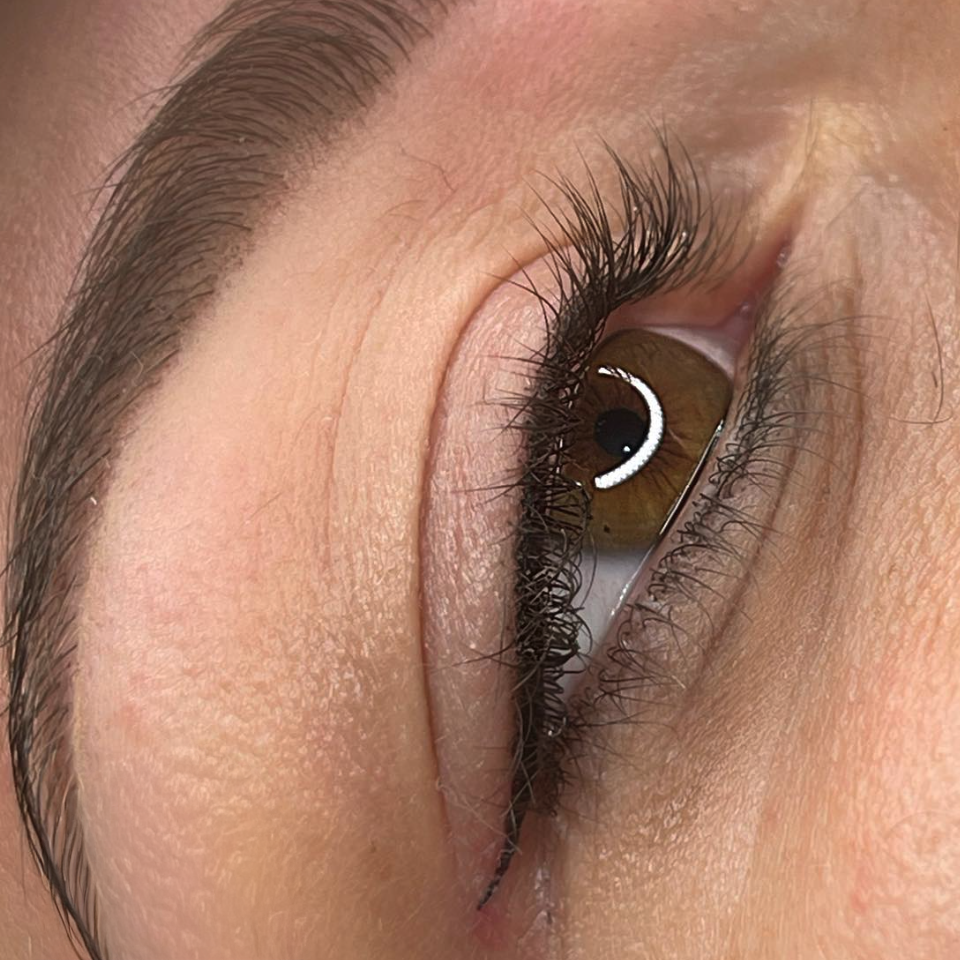 Correzione Sopracciglia